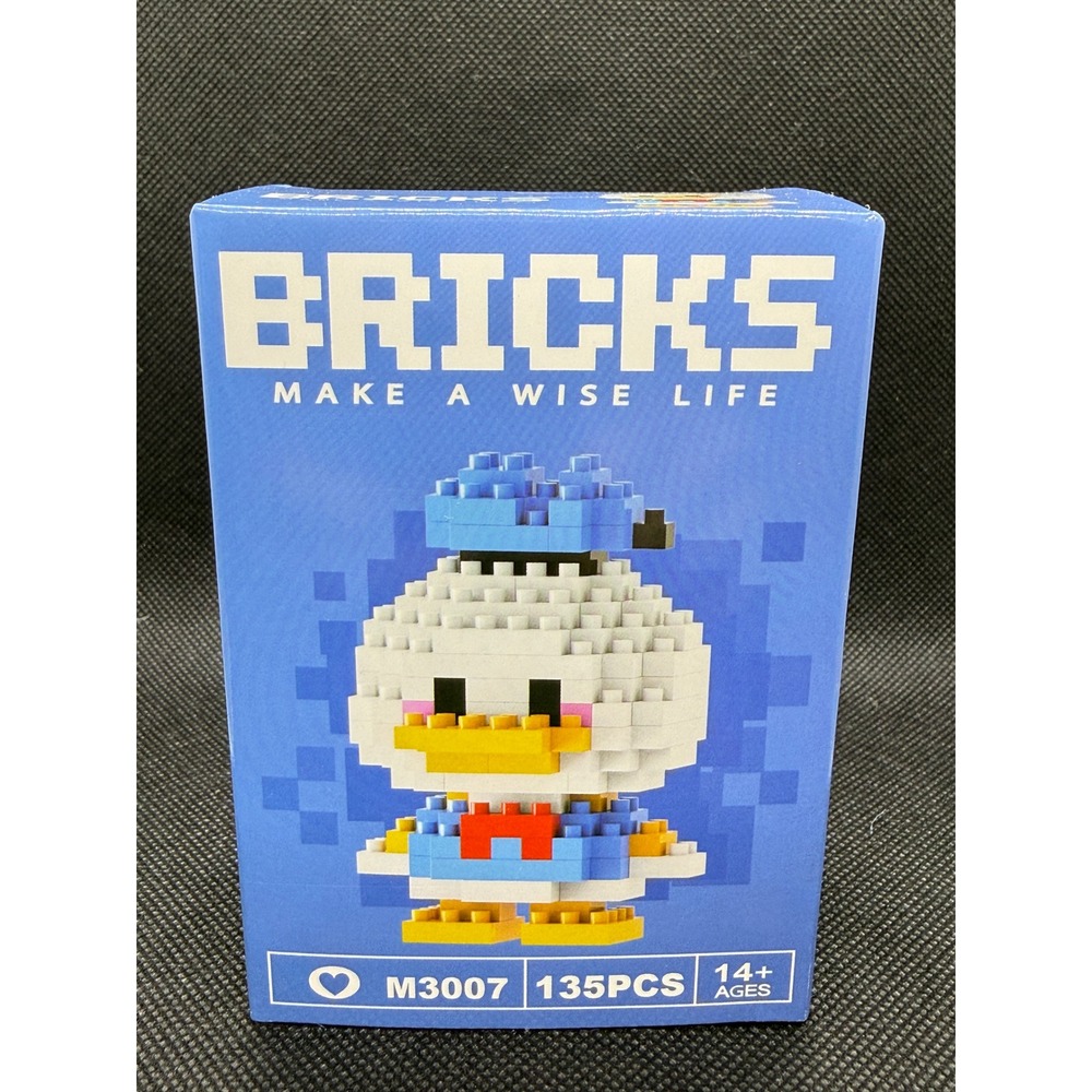 Donald Duck Micro Building Blocks Set M3007 135pcs Bricks Make A Wise Life New